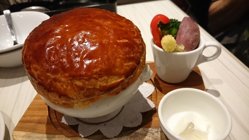 鶏のポットパイ.JPG