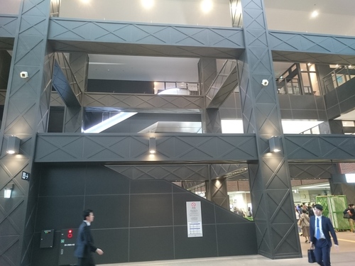 二俣川駅南口再開発−３ 20180421.JPG